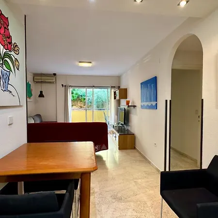 Cascada De Marinas Vybdenia דניה