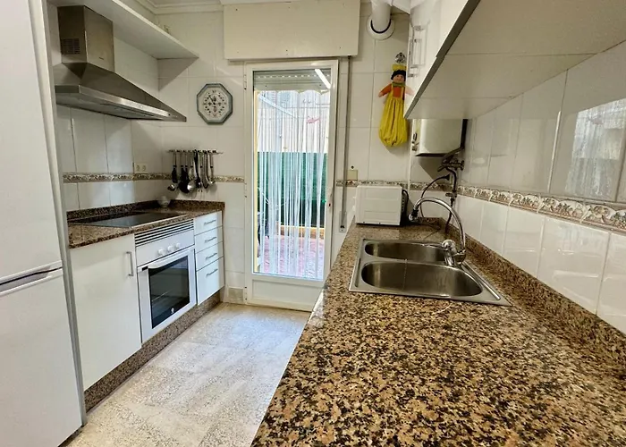 Cascada De Marinas Vybdenia دينايا